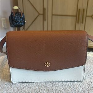 NWOT Tory Burch Tan and Cream Crossbody Bag